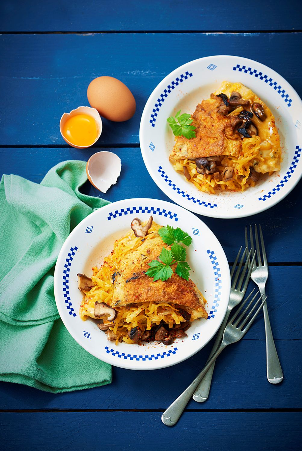 Omelette au bleu, Nouilles croustillantes et champignons